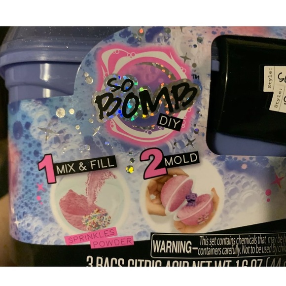 So Bomb DIY Make Fizzy Bath Bombs 3 Pack Kit Caddy - Picture 8 of 9